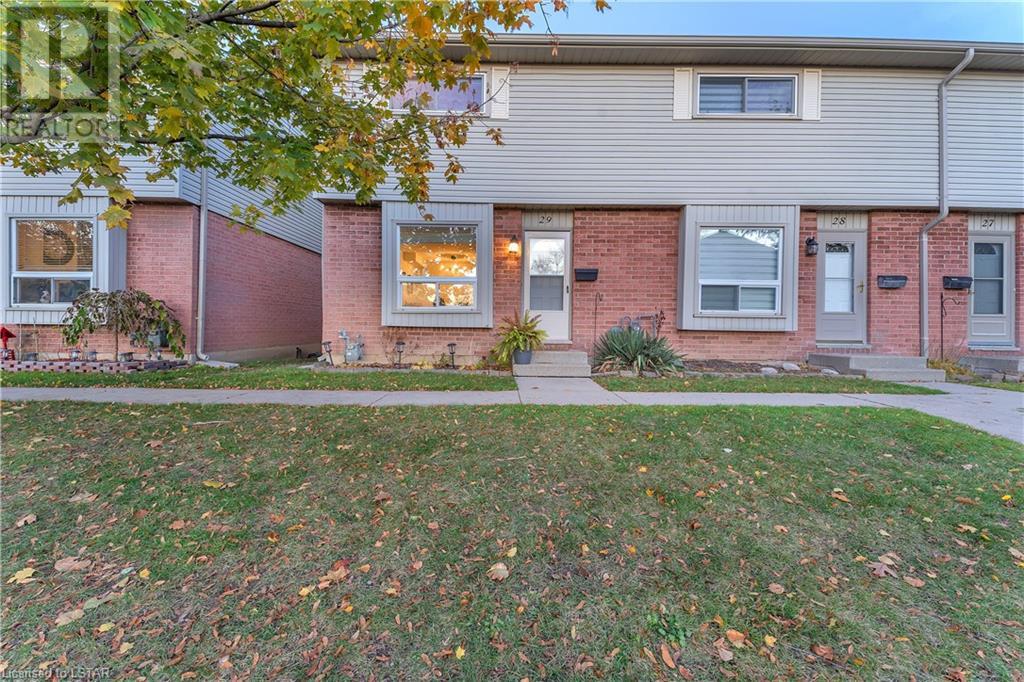 226 HIGHVIEW Avenue W Unit# 29