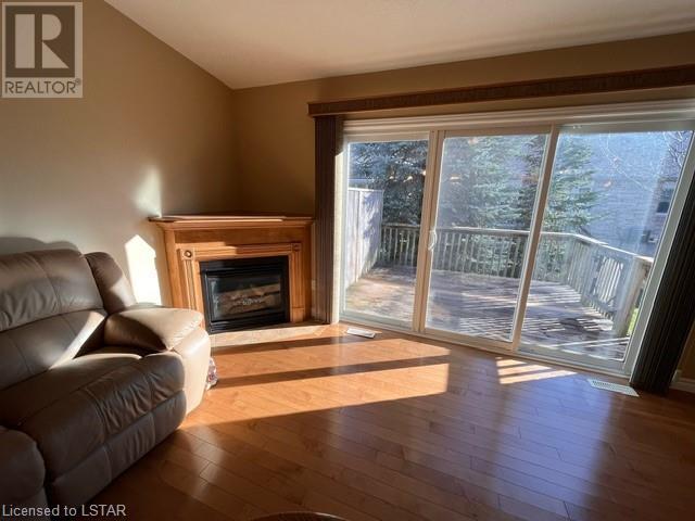 620 THISTLEWOOD Drive Unit# 41