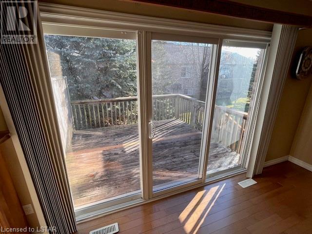 620 THISTLEWOOD Drive Unit# 41