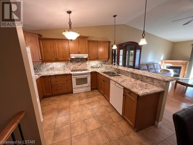620 THISTLEWOOD Drive Unit# 41