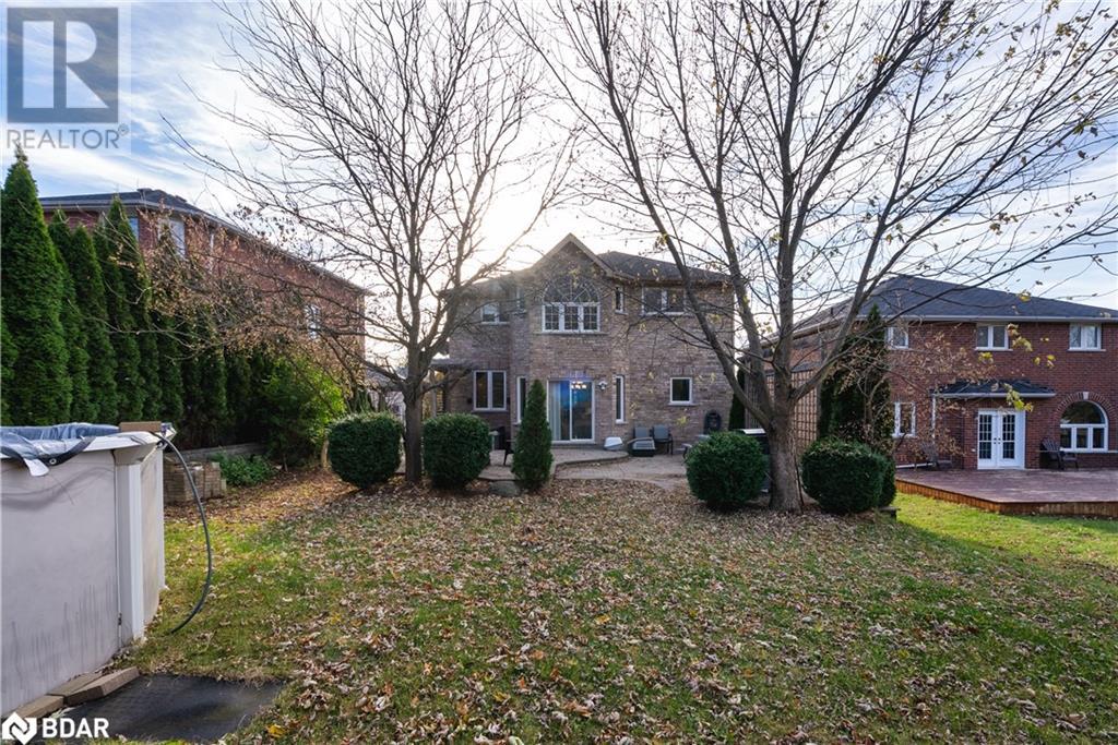 14 PINECLIFF Crescent