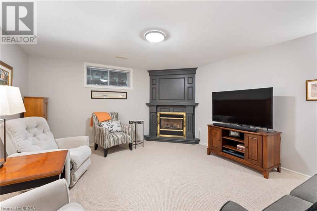 53 BEVERLY Street E Unit# 15