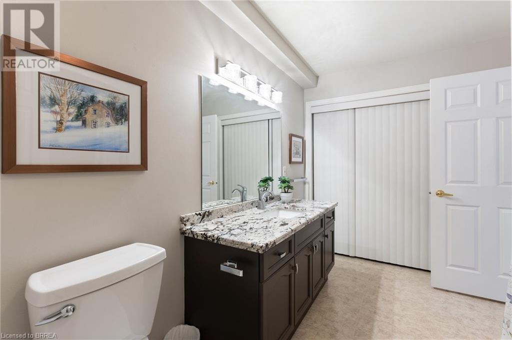 53 BEVERLY Street E Unit# 15