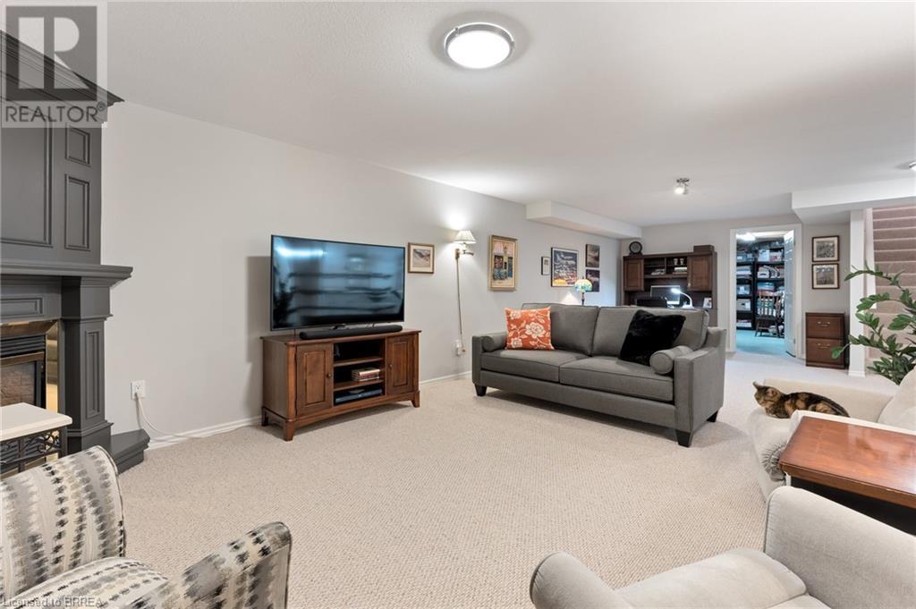 53 BEVERLY Street E Unit# 15