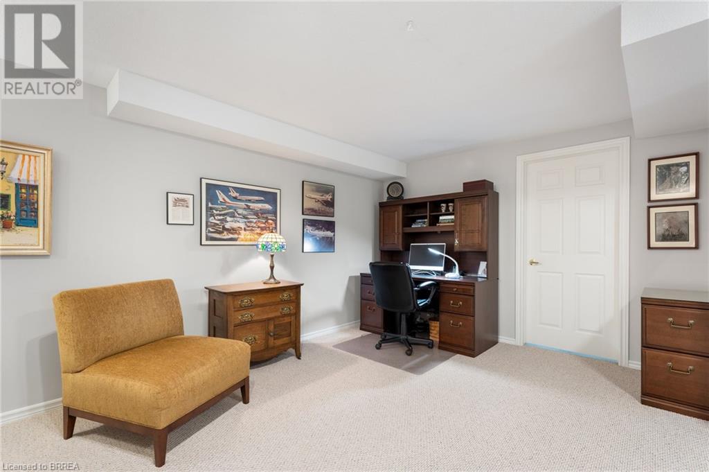 53 BEVERLY Street E Unit# 15