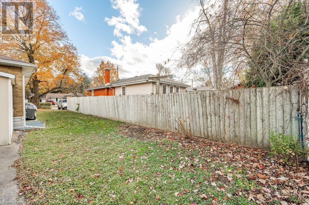 70 FREEMAN Avenue