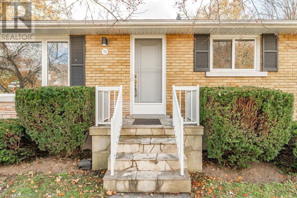 70 FREEMAN Avenue