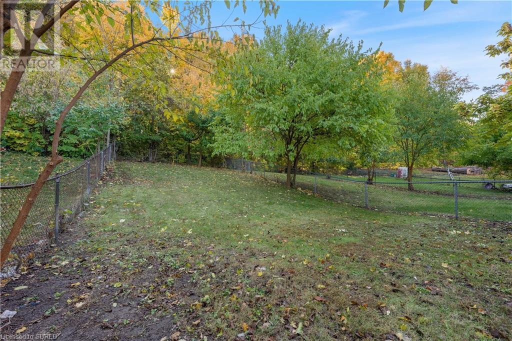 72-74 OAKWOOD Avenue