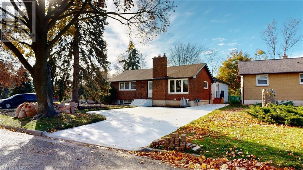 77 GODFREY Drive