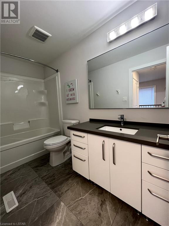 2621 HOLBROOK Drive Unit# 10