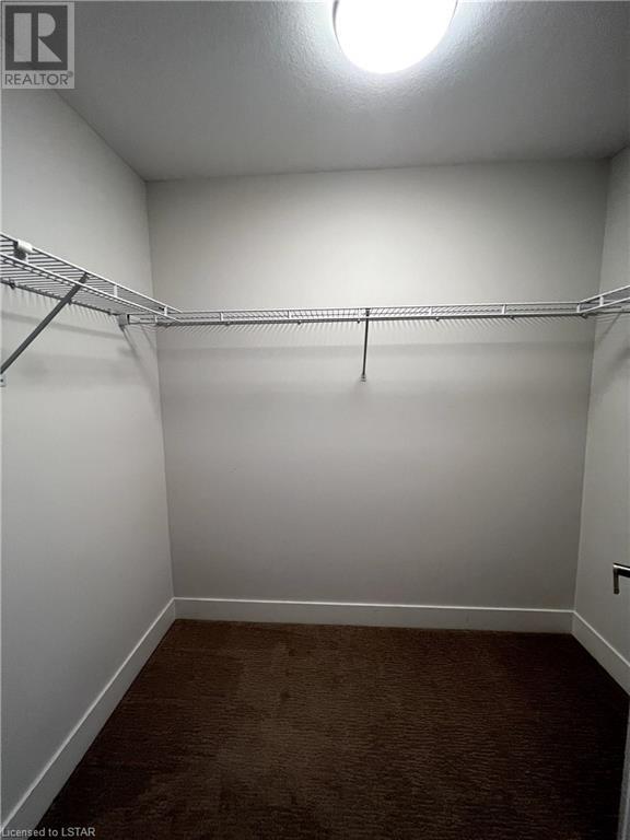 2621 HOLBROOK Drive Unit# 10