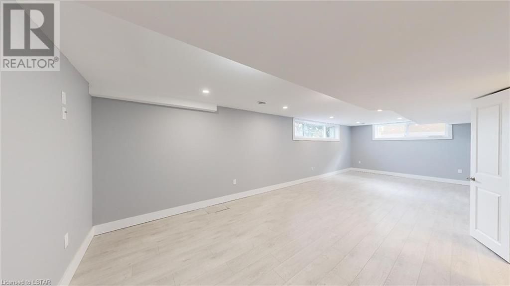 77 GODFREY Drive