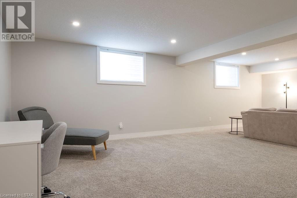 149 COLLINS Way