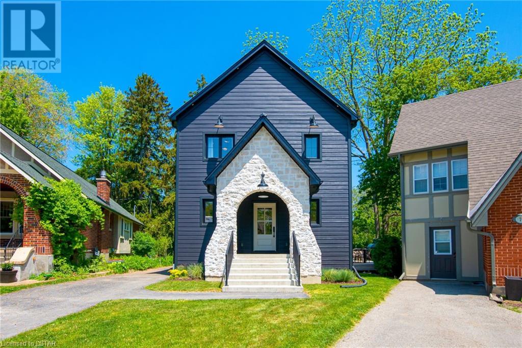 12 CLENRAY Place