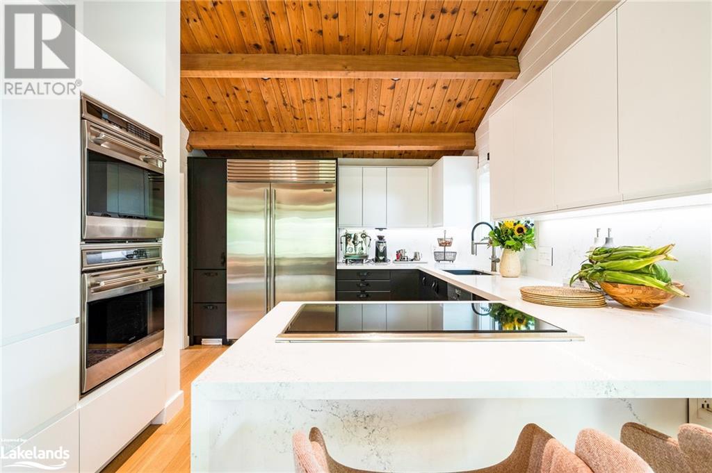 111 CASTLEVIEW Road