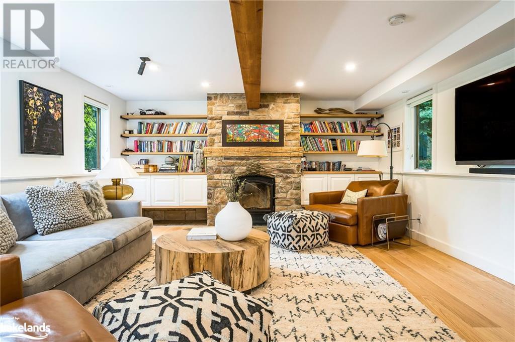 111 CASTLEVIEW Road