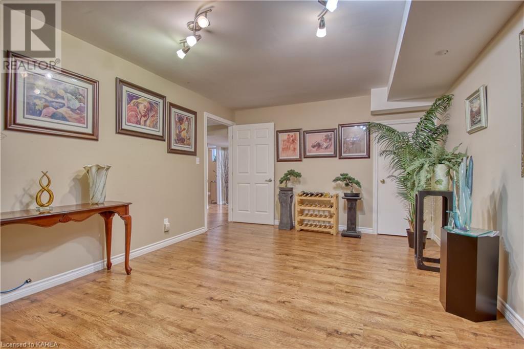 32 BAYVIEW Drive