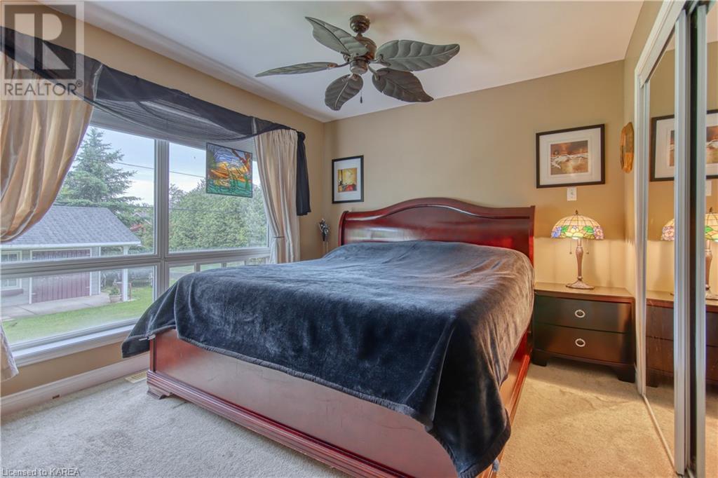 32 BAYVIEW Drive