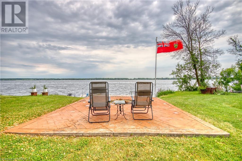 32 BAYVIEW Drive
