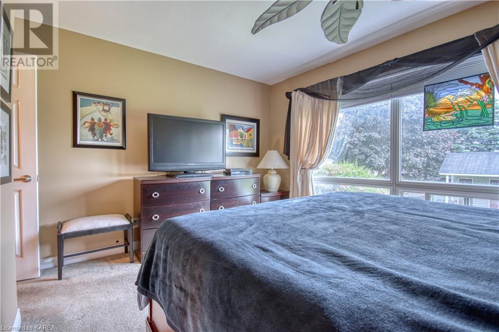 32 BAYVIEW Drive