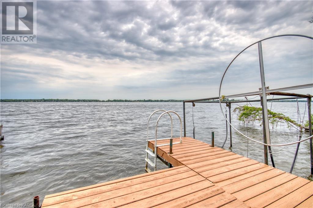 32 BAYVIEW Drive