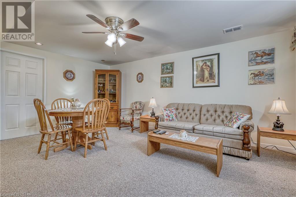 14 STIRLING Crescent