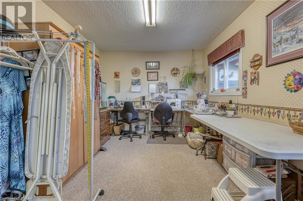 14 STIRLING Crescent