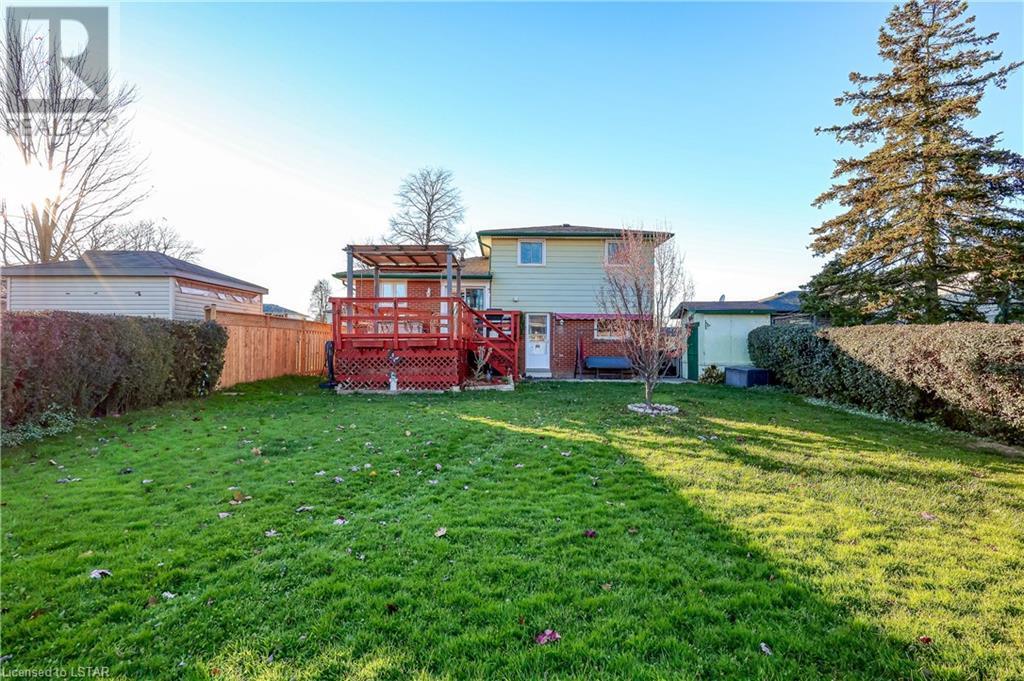 14 STIRLING Crescent