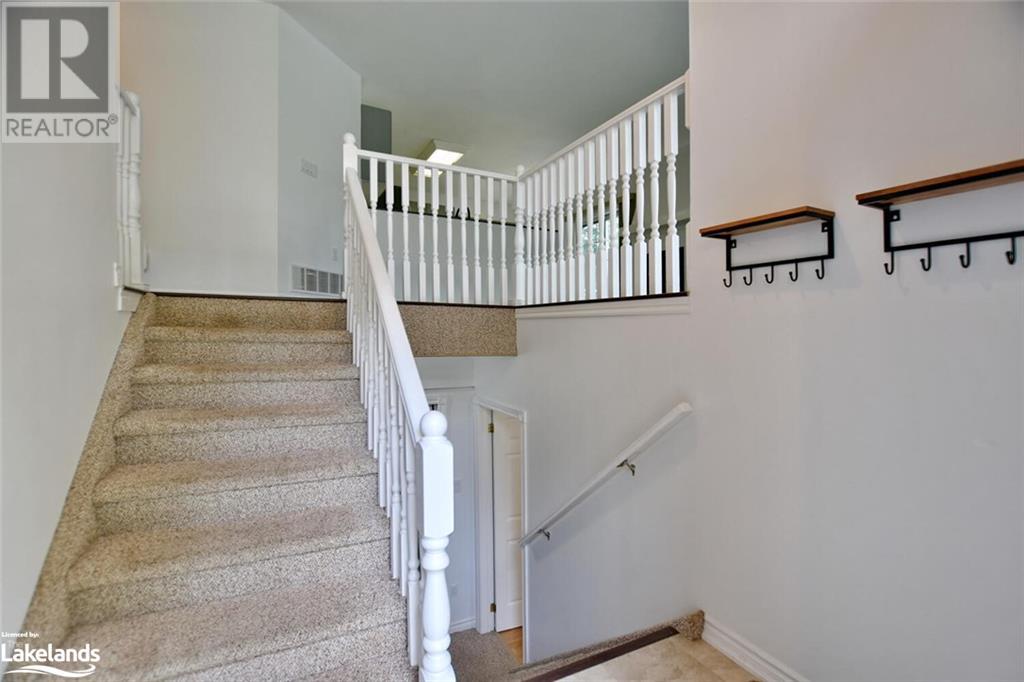 2A SILVER BIRCH Avenue