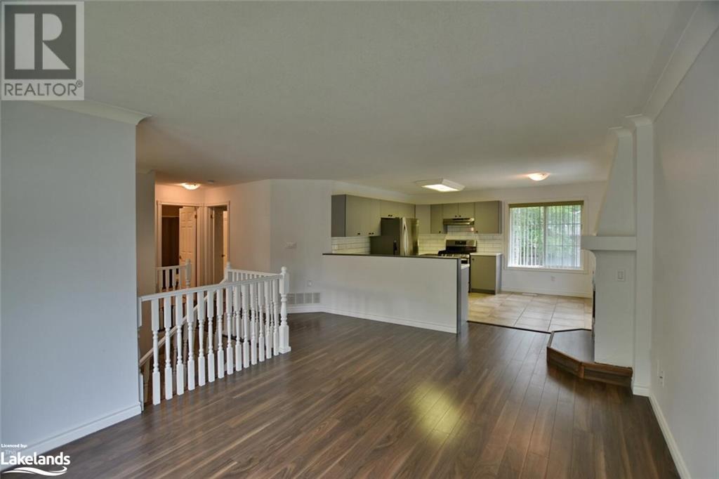2A SILVER BIRCH Avenue