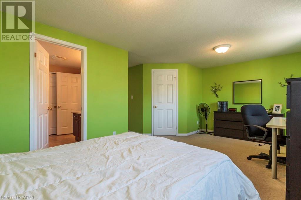 1130 COPPER LEAF Crescent