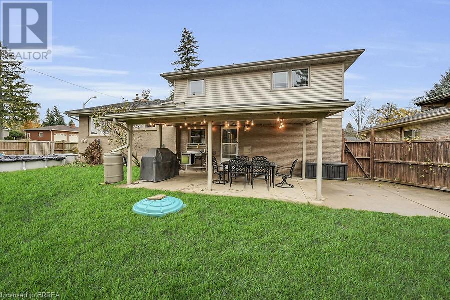 21 CONKLIN Crescent