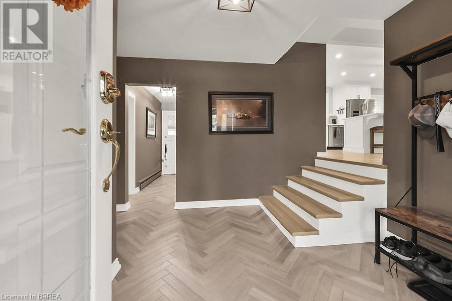 21 CONKLIN Crescent