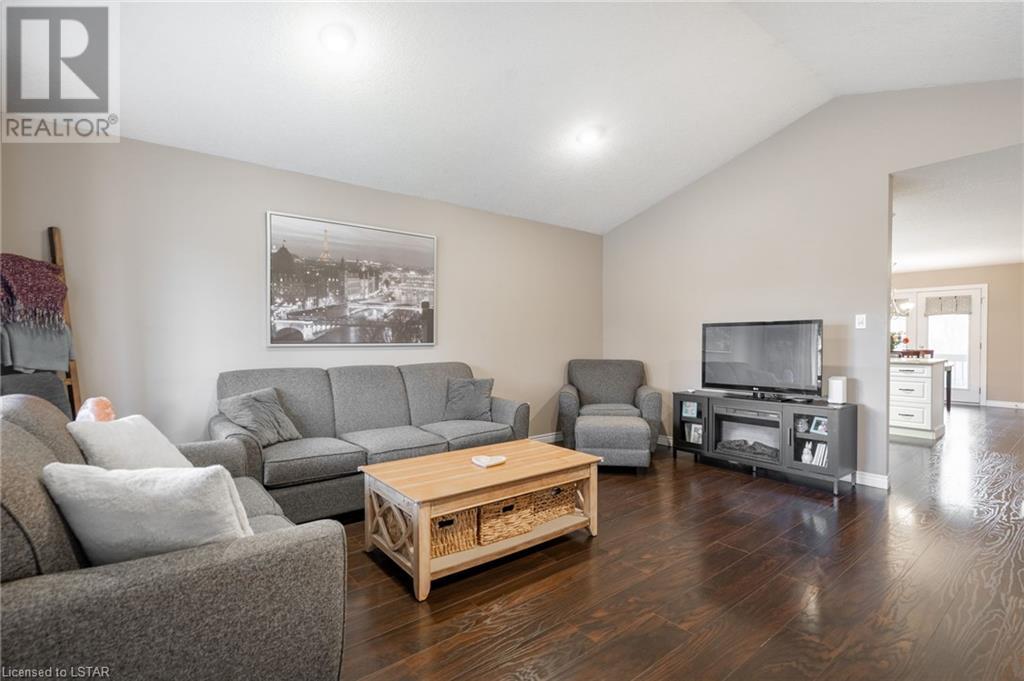 12 HAGERMAN Crescent