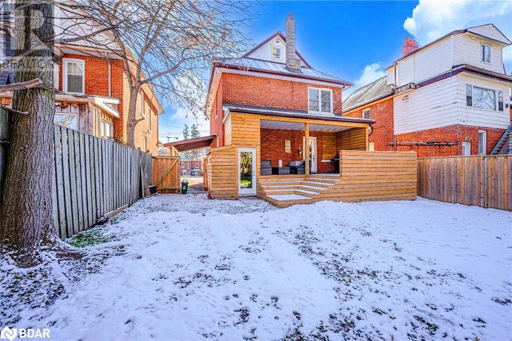 36 SOPHIA Street W