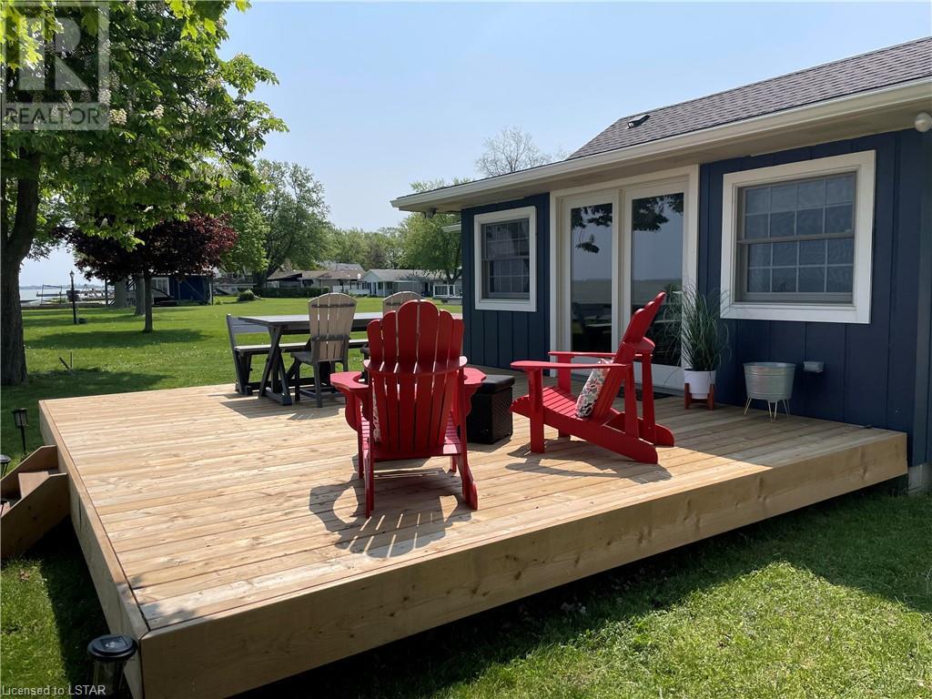 7352 ST. CLAIR Road