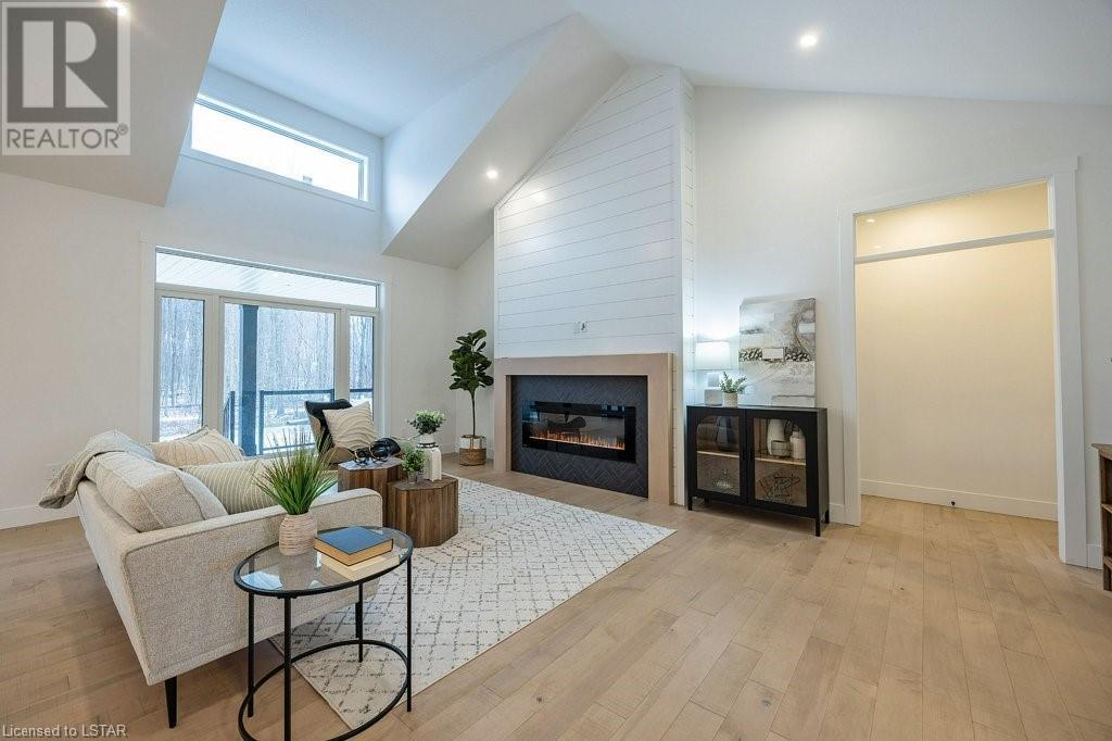 131 GLENGARIFF Drive
