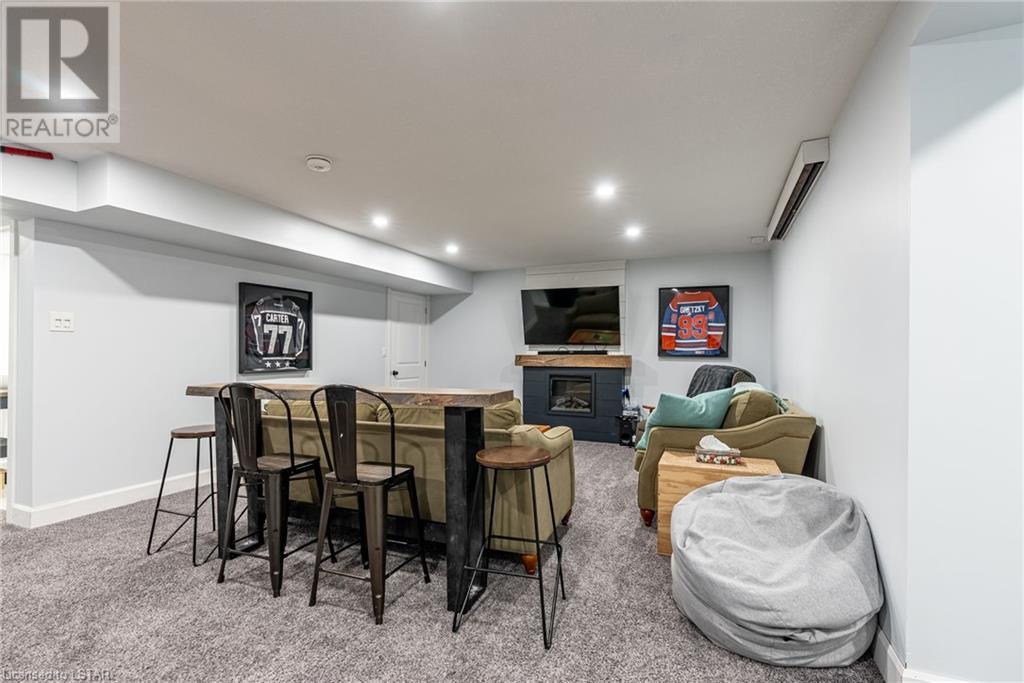 168 GILMOUR Drive