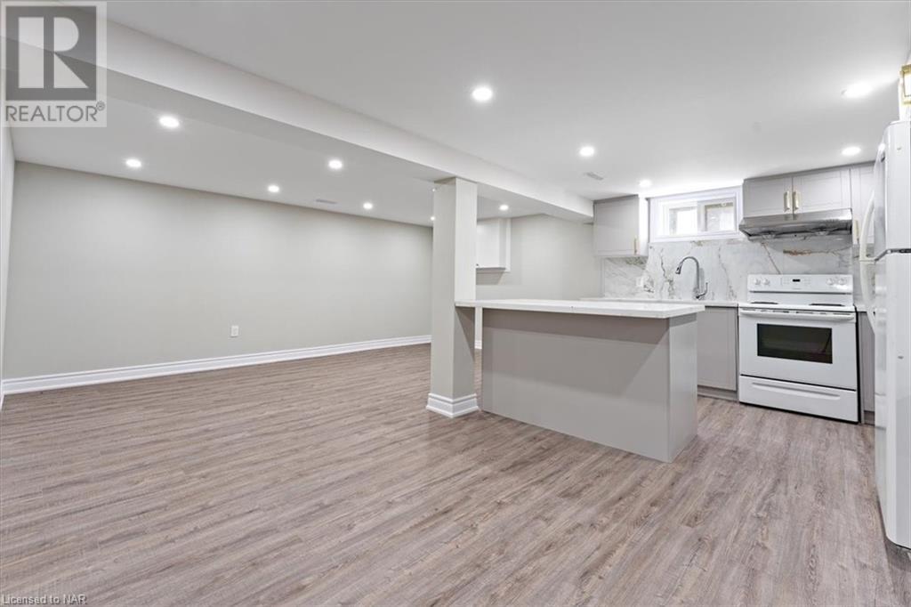 425 BUNTING Road Unit# LOWER