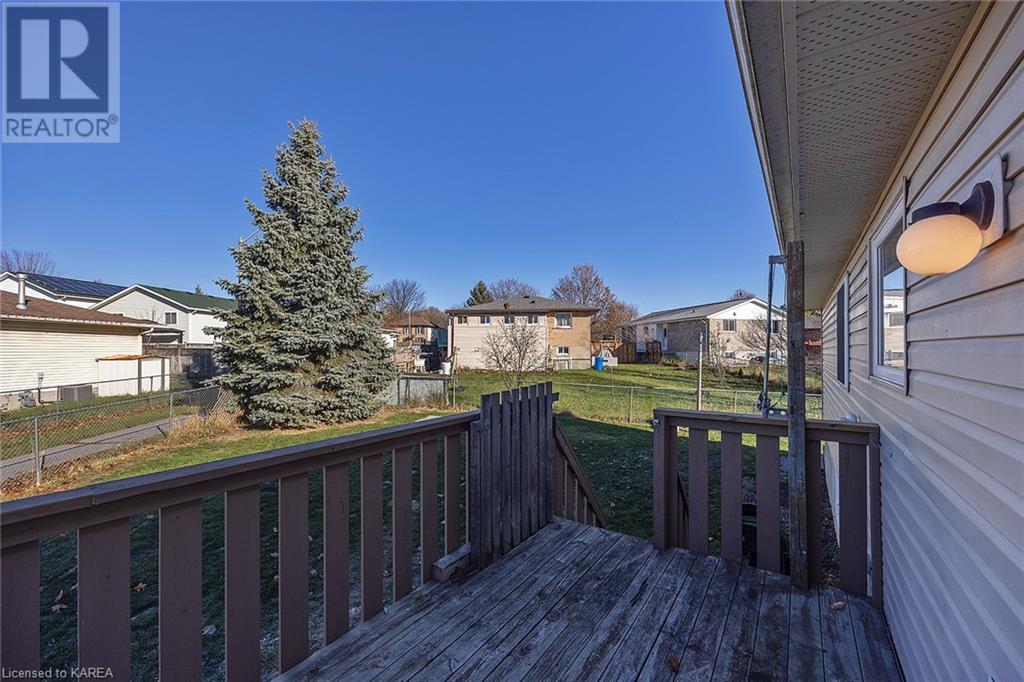 15 AINSLEY Place