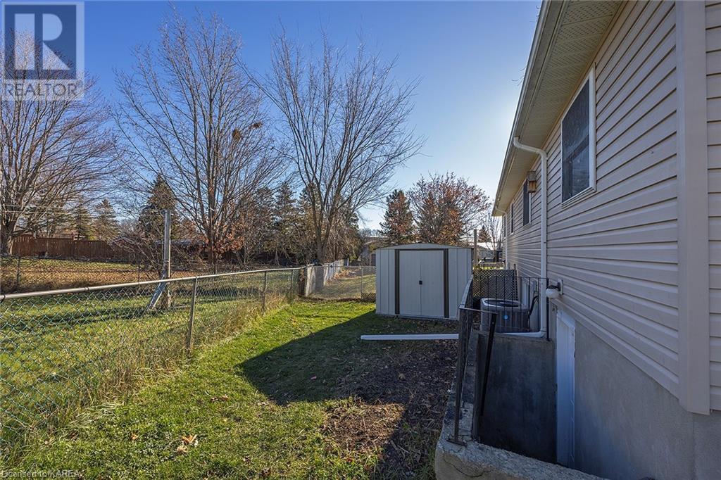 15 AINSLEY Place