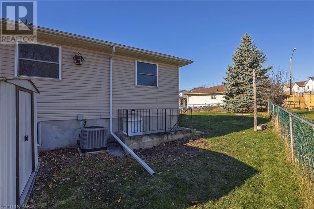 15 AINSLEY Place