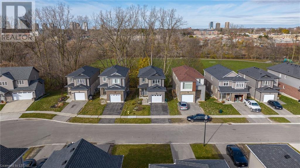 59 YVONNE Crescent