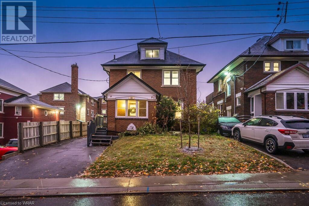 11 PETER Street