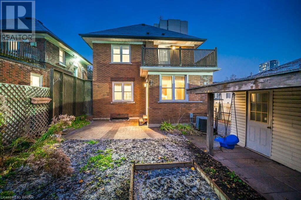11 PETER Street