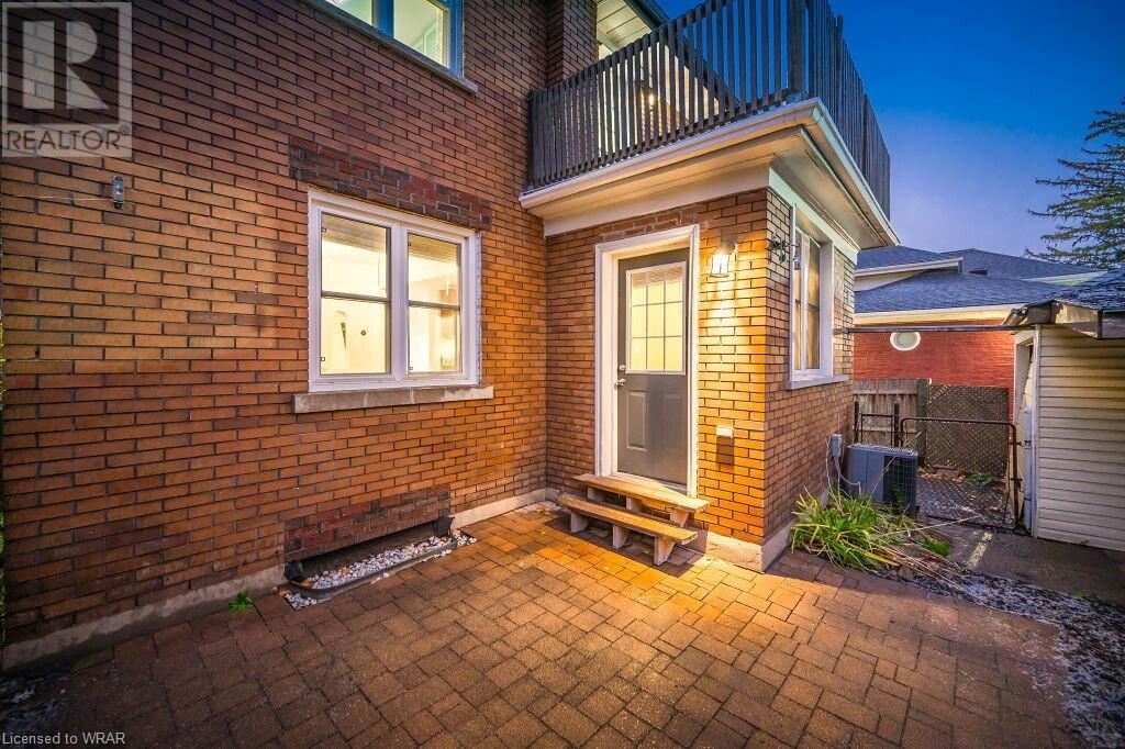 11 PETER Street