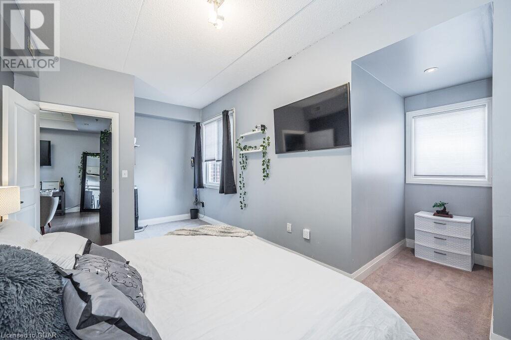 1440 GORDON Street Unit# 210