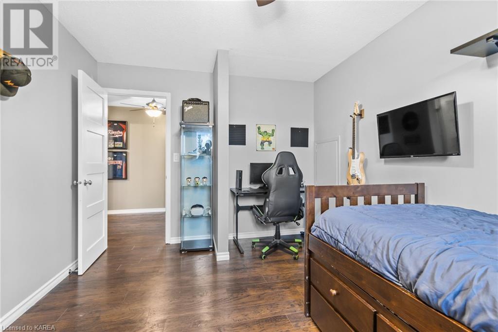924 NEWHALL Drive