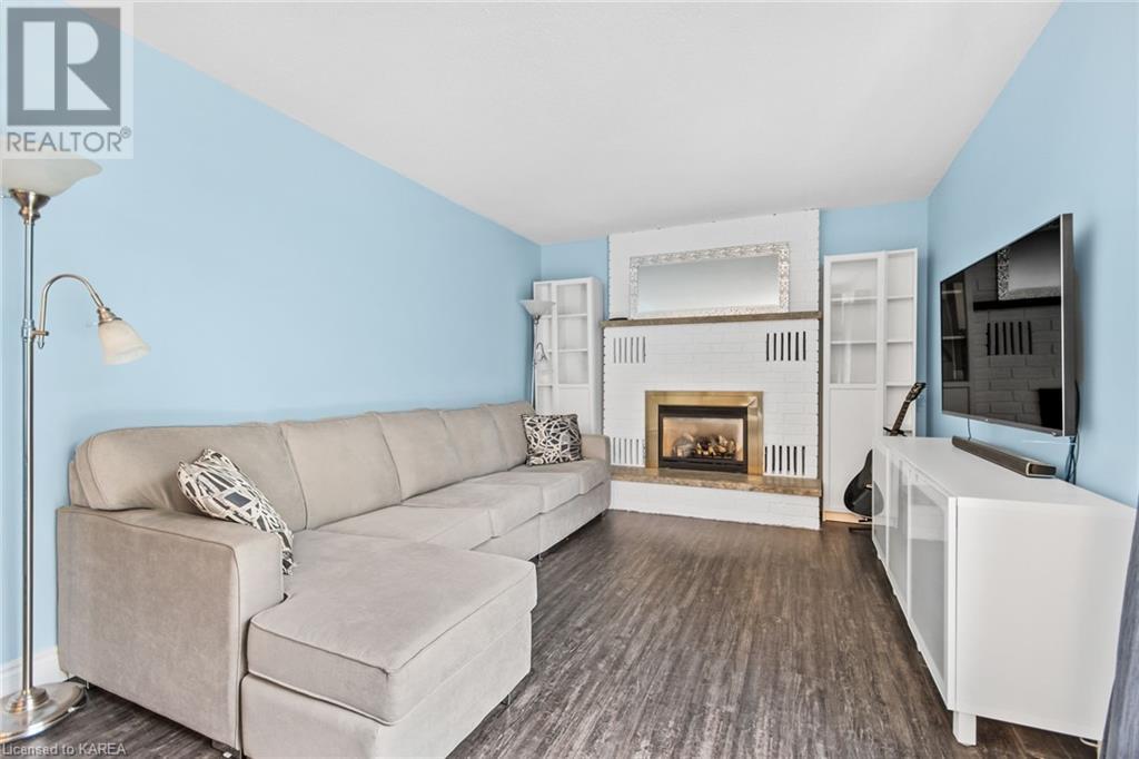 924 NEWHALL Drive