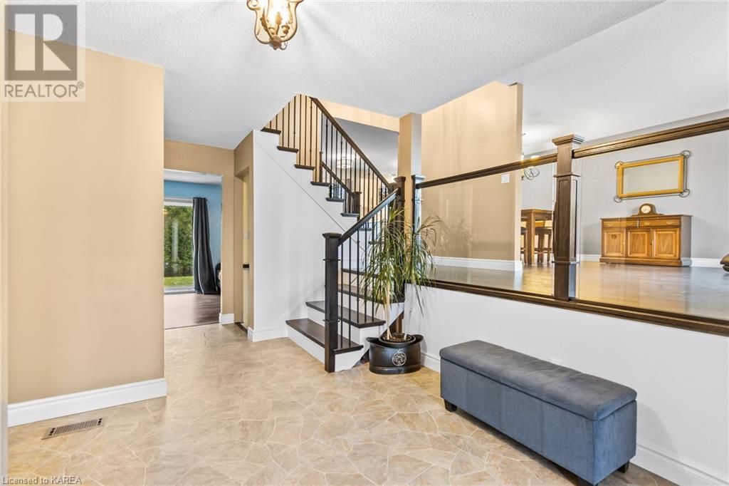 924 NEWHALL Drive